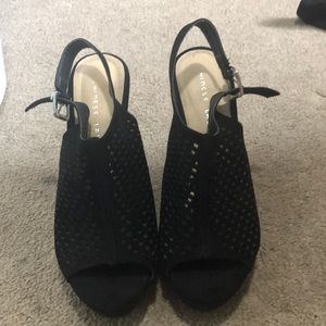 Chinese Laundry Wedges